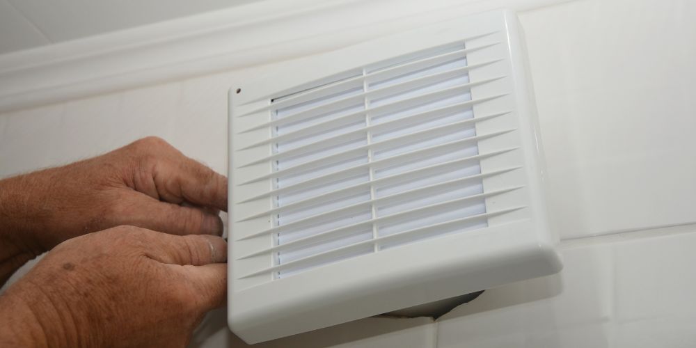 Installer des conduites et des ventilateurs