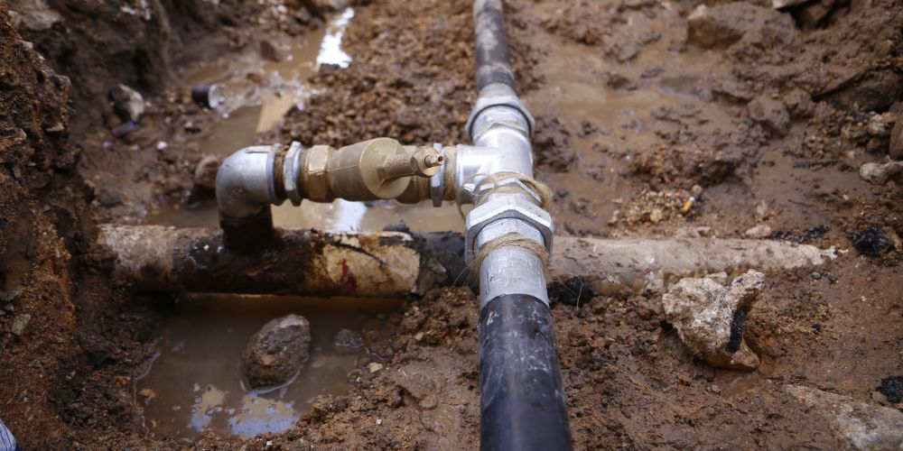 Reparer une canalisation enterree